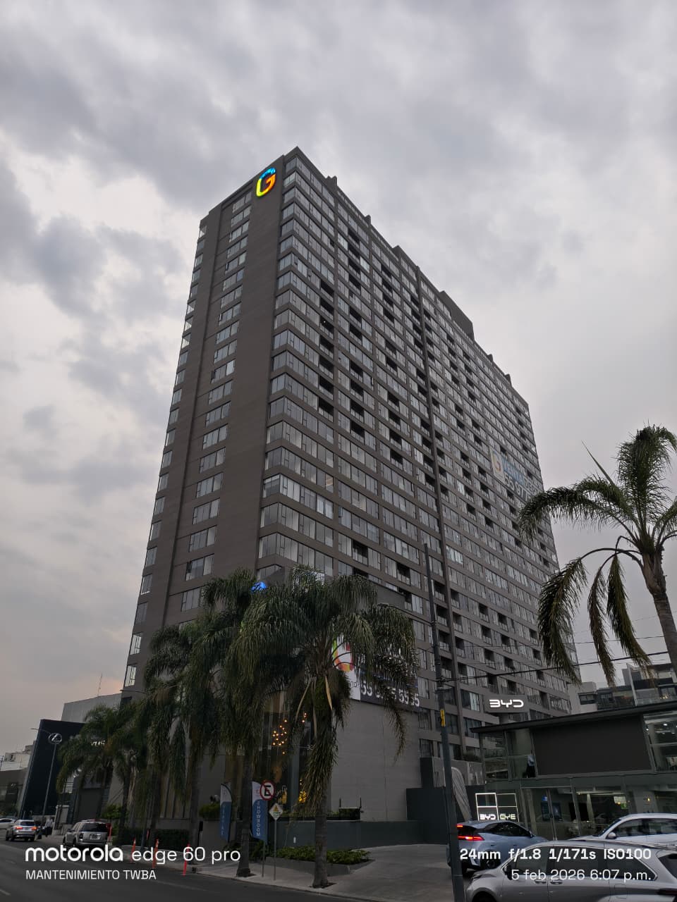 BE GRAND DEL VALLE building